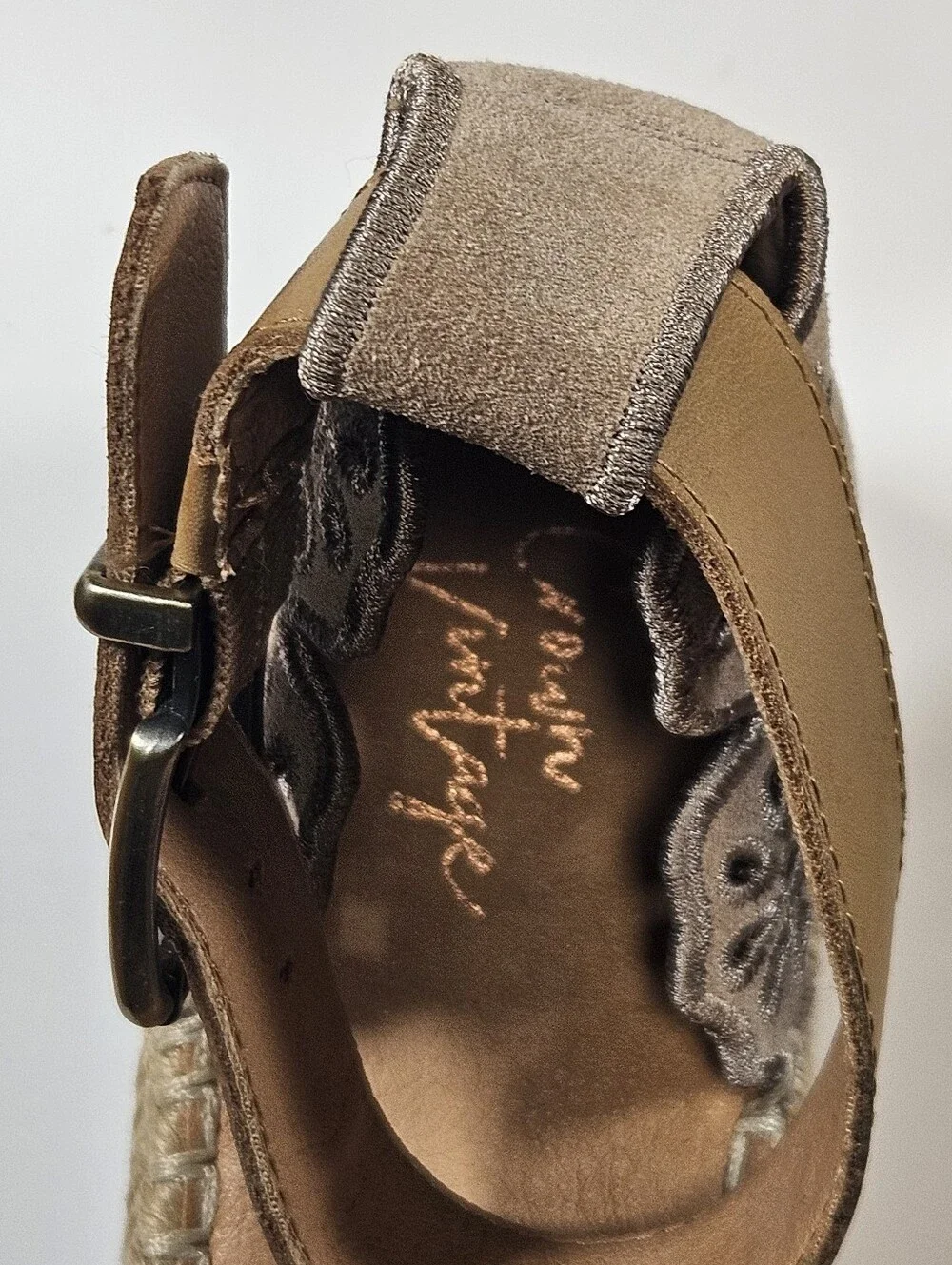 Crown Vintage Women’s Taupe Suede Espadrille Ankle-Strap Flats Size 9